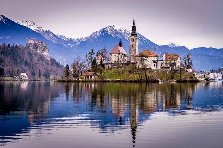 Bled, Desa dengan Keindahan Kastil di Slovenia