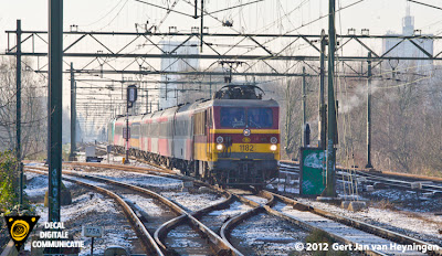 De laatste rit van de Beneluxtrein IC 9217 met de 1182 loc.