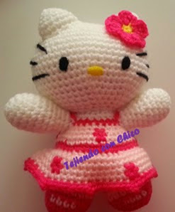 http://tejiendoconchico.blogspot.com.es/2014/02/hello-kitty-3.html