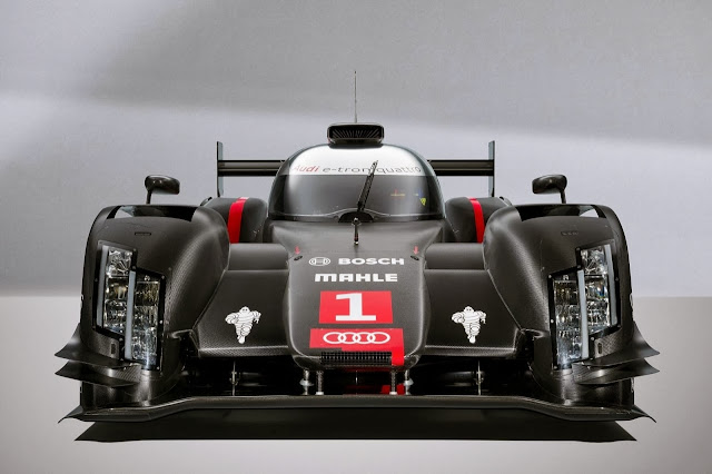 2014 Audi R18 e-tron quattro LMP1 Racecar 