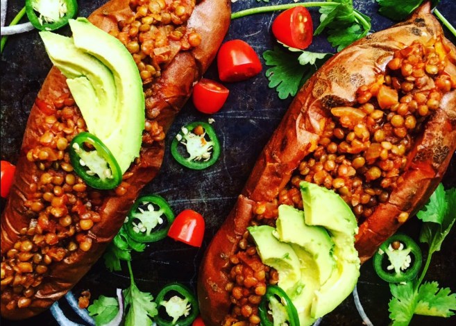 Smoky Lentil Stuffed Sweet Potatoes #vegan #healthy