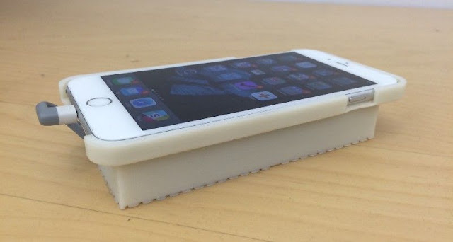 This Hardware Hacker A Phone Case Designed To Run Android on iPhone