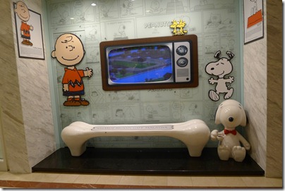 the exterior display of Charlie Brown cafe 