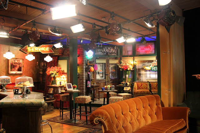 friends set