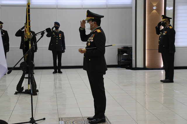 Kapolda Kalbar Hadiri Upacara Hari Bhayangkara Ke-75 yang Dipimpin Langsung Presiden Jokowi Secara Virtual