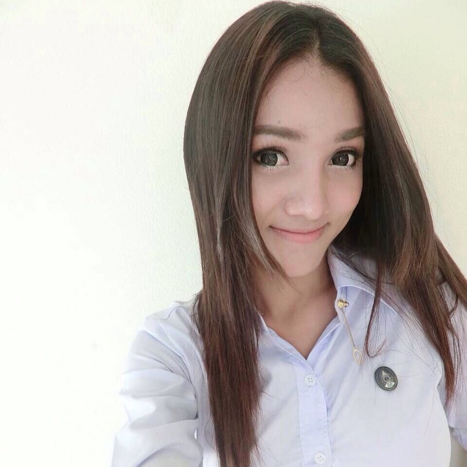Chatchapa Trepkunanon most beautiful thai transgender schoolgirl
