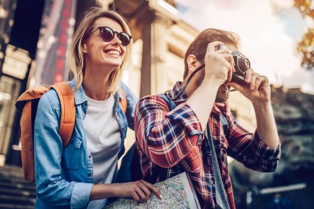 What Makes a Perfect Companion for Explorers?