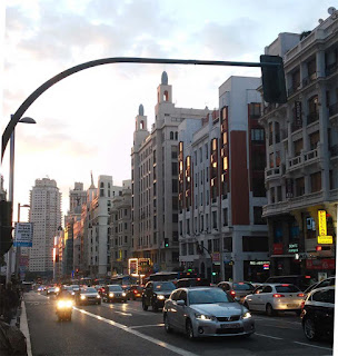 La Gran Vía madrileña un día cualquiera