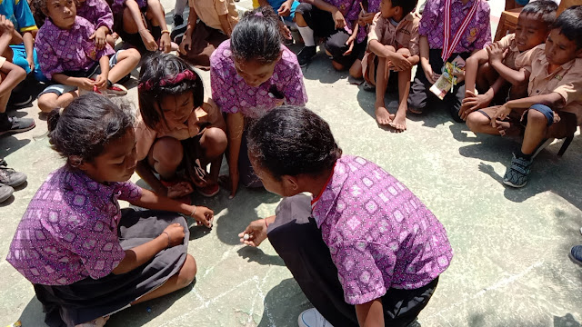 Universitas Indonesia Menggali Kembali Permainan Tradisional Anak Manggarai Melalui Perlombaan