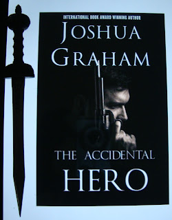 Portada del libro The Accidental Hero, de Joshua Graham