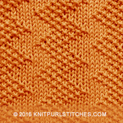 Zigzag seed stitch, so cool! Created by just using knit and purl stitches