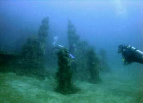 foto penemuan candi bawah laut indonesia di selat bali, video candi bawah laut di bali