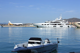 Aircraft and yacht in Gibraltar
