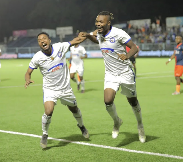 KOLA APIGA ZOTE MBILI AZAM FC YAICHAPA KMC 2-1 CHAMAZI-Michezoni leo