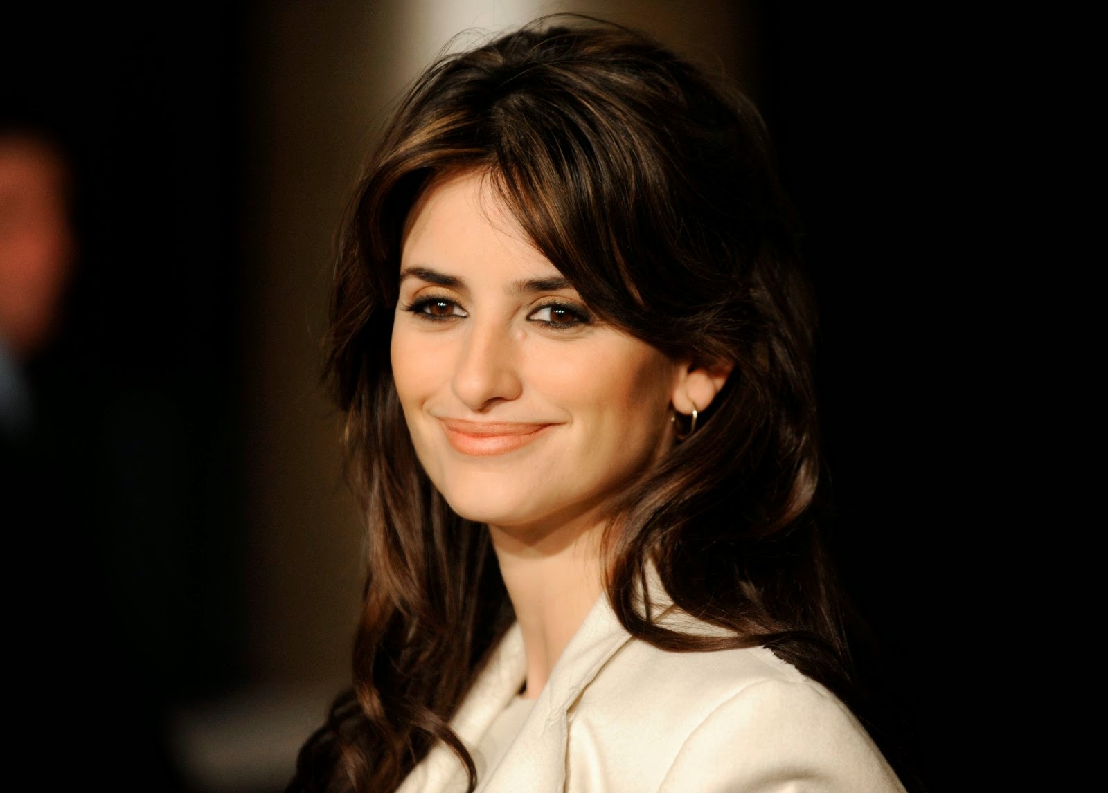 Penelope Cruz Hyper Star Hd Wallpapers