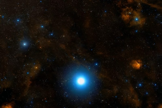 Telescopio espacial James Webb encuentra posibles estrellas oscuras alimentadas por materia oscura en el universo primitivo: una fascinante ventana hacia los orígenes cósmicos