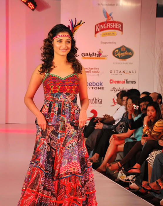 tamanna walk for nishka lulla at cifw unseen pics