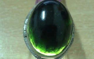 Batu Black Jade (Giok Hitam)