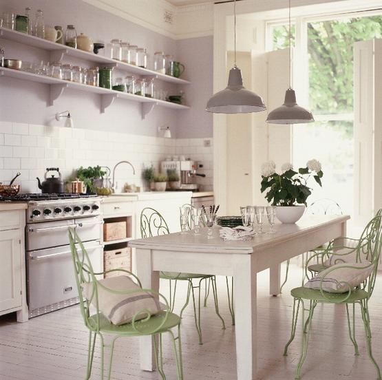 I really like this kitchen,