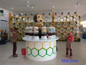 Tempat Menarik di Melaka World's Bee Museum