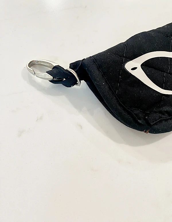 hook on glasses case