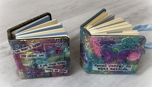 Tando Creative Mini Books by Nikki Acton