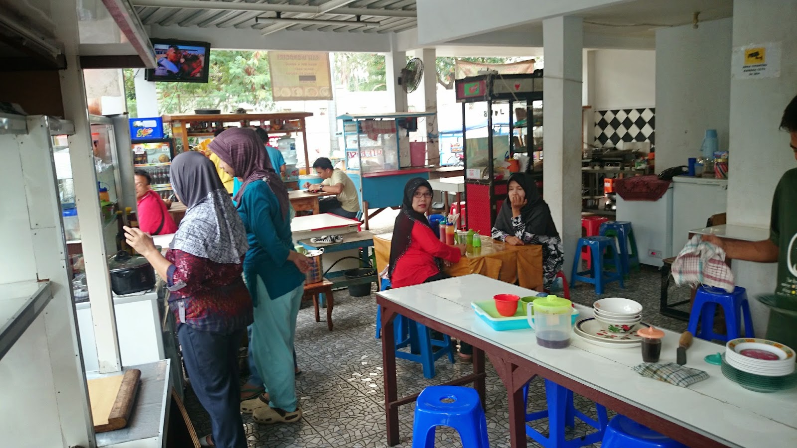 INFO JAKARTA: FOOD COURT CIPINANG INDAH