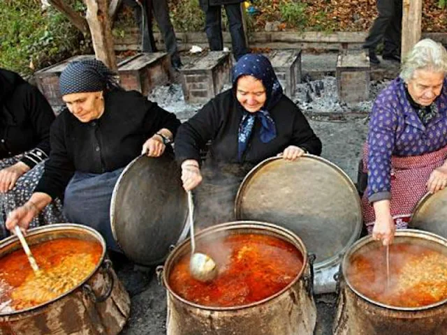 Παραδοσιακά χειμωνιάτικα φαγητά της γιαγιάς από όλη την Ελλάδα
