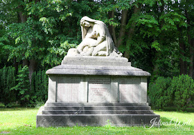Kriegerdenkmal auf dem Friedhof Kappeln - Ostsee