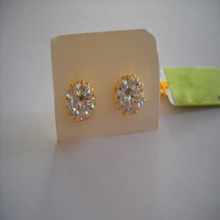 http://kilaupermatatedy.blogspot.com/p/anting-wanita.html