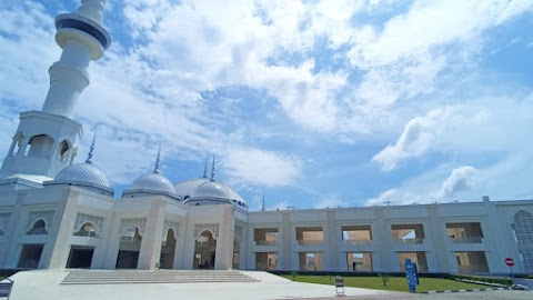 Masjid Megah di Batam bisa melihat Singapore