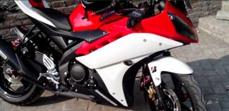 Harga Motor Yamaha YZF-R15 di surabaya