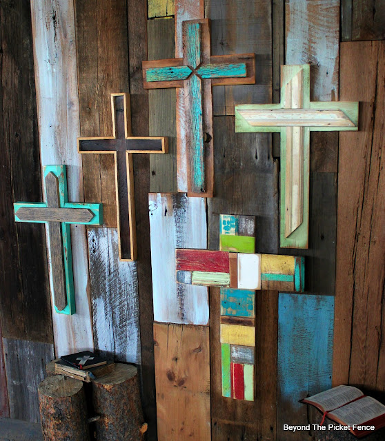 rustic cross, reclaimed wood, salvaged wood, barnwood, spring decor, Easter, faith,http://bec4-beyondthepicketfence.blogspot.com/2016/02/more-rustic-crosses-and-finding-waldo.html 