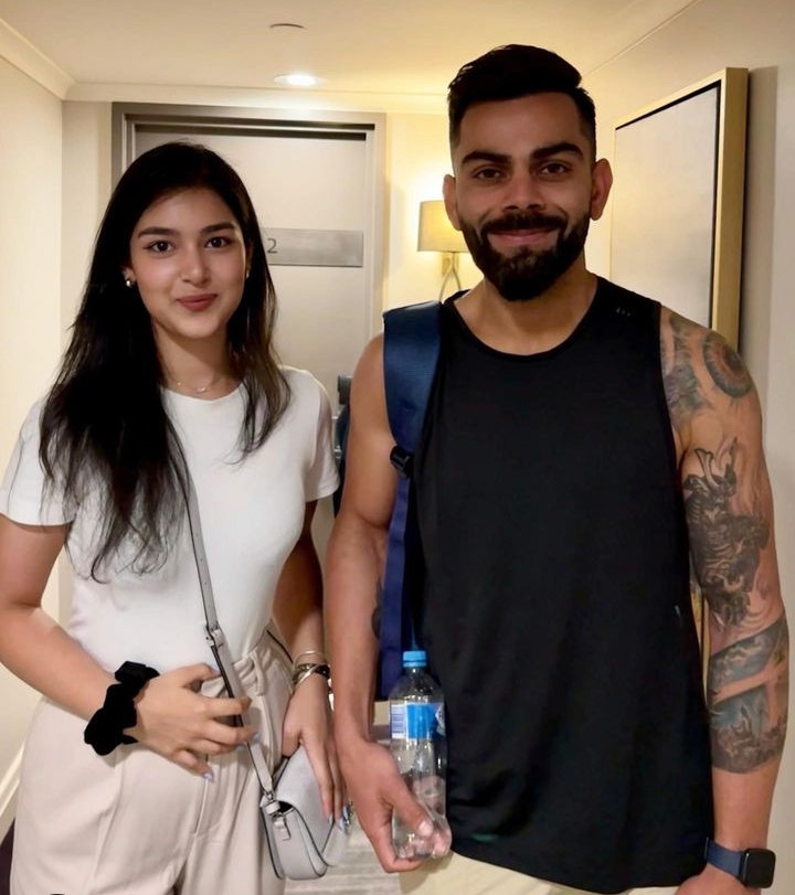 Who is beautiful fan girl of Virat Kohli? Ameesha Basera Age, Height, Boyfriend, Career, Wiki Biography and more - Stars Biowiki