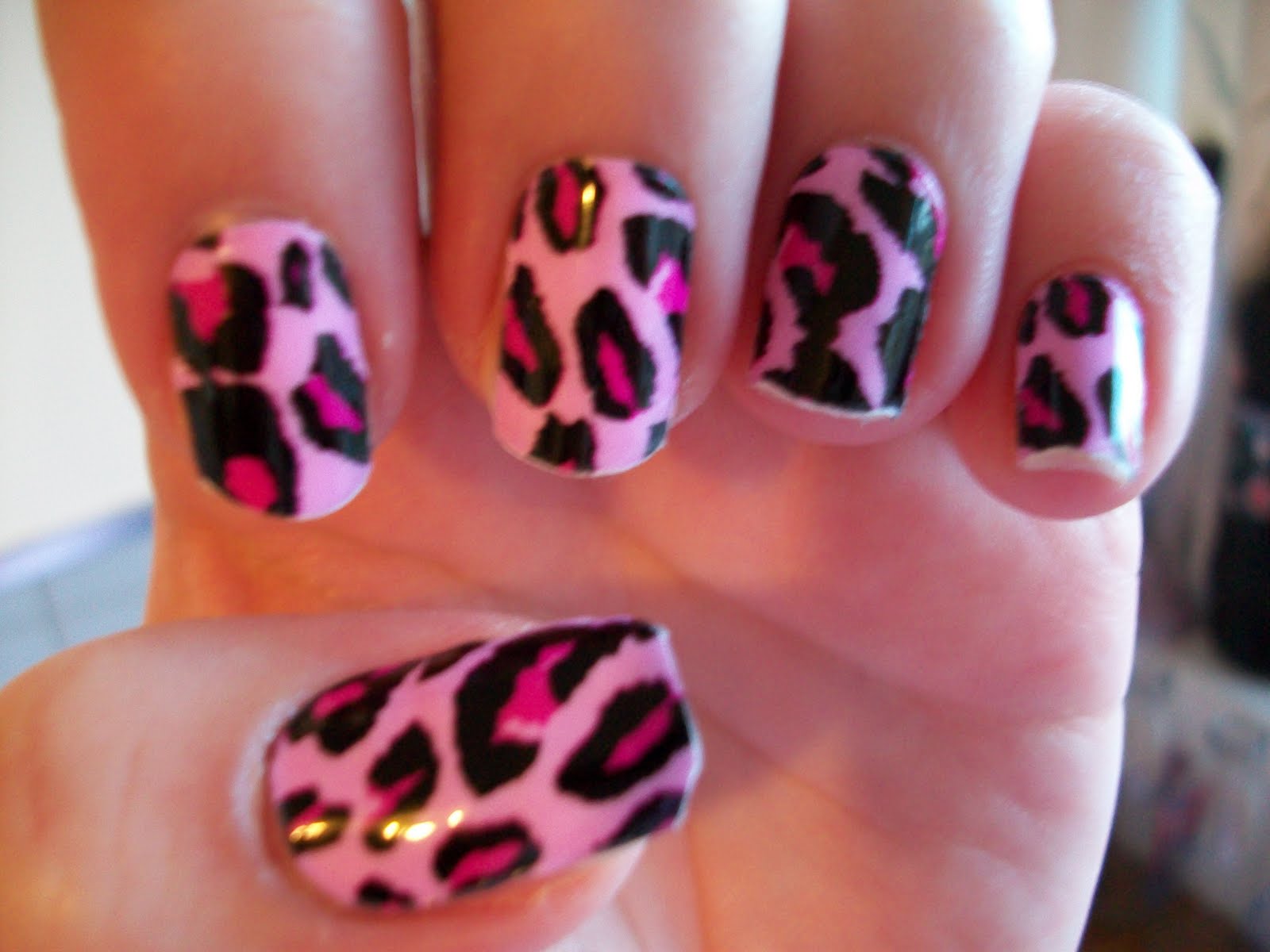 Maz's Make-up & Things!: Cheetalicious Pink Nail Wraps