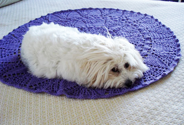 White Tea Doily Rug crochet pattern  by LillaBjornCrochet