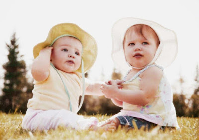 Twins-Baby-walls-pics-images-photos-hd