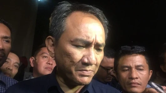 Andi Arief: Saya Sedih dan Menangis Syahganda, Jumhur Hidayat Dkk Dipertontonkan ke Muka Umum Seperti Teroris