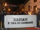fiaccolate e sigle contro la mafia insieme ai partiti dei clan