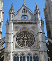 Rosetón en la fachada exterior de la Catedral de León