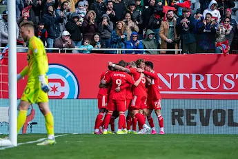 Chicago Fire score wind-assisted injury-time winner from halfway line vs Montréal