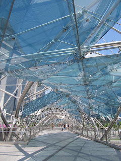 Double-helix bridge, Singapore