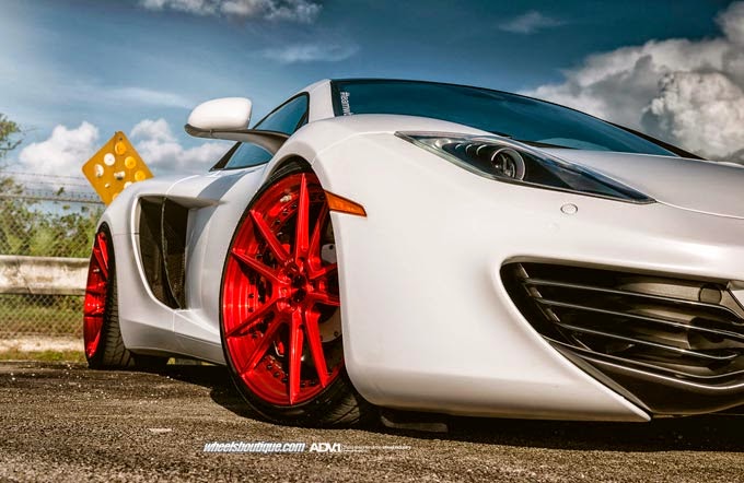 McLaren MP4-12C