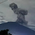 Gunung Marapi Kembali Erupsi: Dentuman Keras, Abu Membumbung 700 Meter