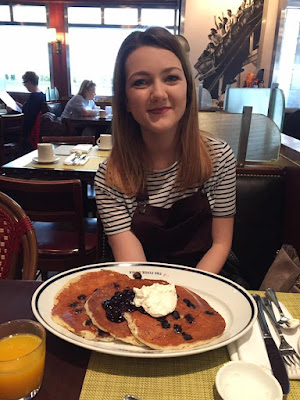 New York pancakes in a diner