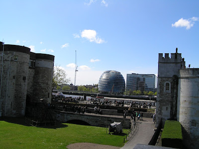 by E.V.Pita... England: Tower of London / por E.V.Pita.... Inglaterra: Torre de Londres