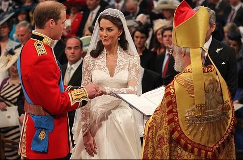 prince william and kate wedding dress. kate middleton wedding dress