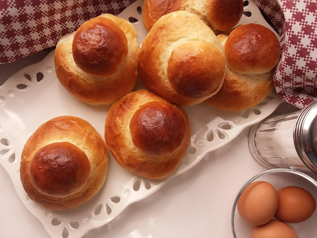 brioche col tuppo, brioche siciliane, colazione, dolci, dolci vari, light, pasta brioche, ricette, ricette light, ricette siciliane, SENZA BURRO, yogurt, 