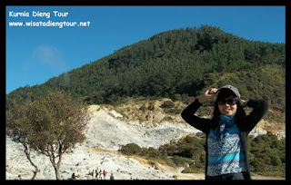 ria from kudus go to dieng