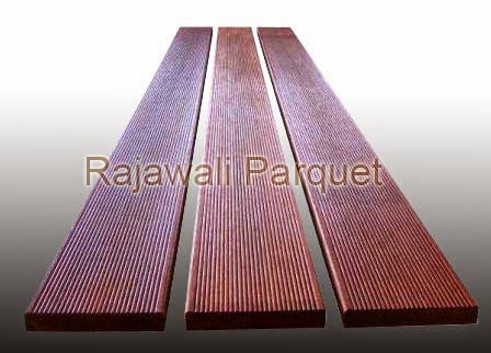 http://www.rajawaliparquet.com/2014/05/decking-kayu-merbau.html